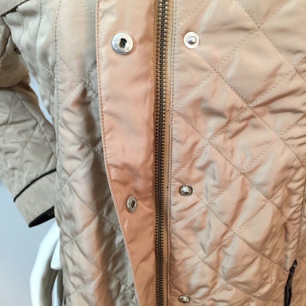 Chico’s Tan shimmer lite Quilted Puffer Jacket - Picture 6 of 8
